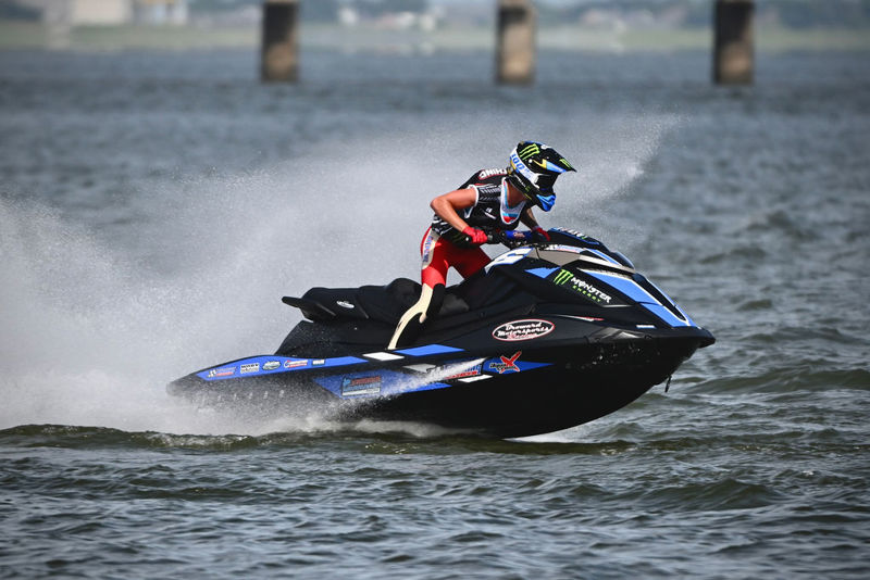 Pro Runabout Endurance 300